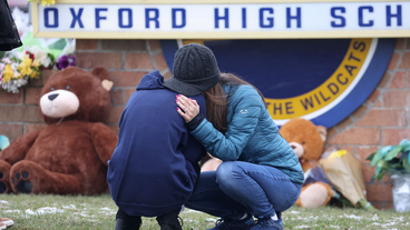 StoryGraph Biggest Story 2021-12-04 -- michigan high school shooting (11), 15 -year-old (9), on social media (8), of killing four students (8), day shooting (7)