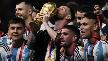 StoryGraph Biggest Story 2022-12-18 -- world cup final (9), lionel messi (9), extra time (9), winning world (7), player tournament (7)
